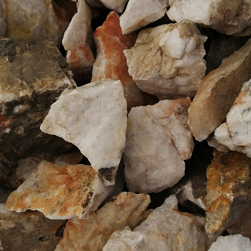 фото Кварц ( фр. 70-100 мм)  купить в Костроме в интернет-портале КАМЕНЬ КЛУБ