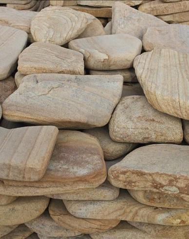 Kamenclub.ru: Песчаник пластушка галтованный желтый с рисунком (3 см)  купить в Костроме плитняк - пластушка желтый песчаник 21000 руб/м3   фото КАМЕНЬ КЛУБ