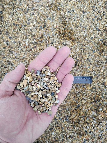 Галька речная окат (рыжая) фр.3-5 мм купить в Костроме 