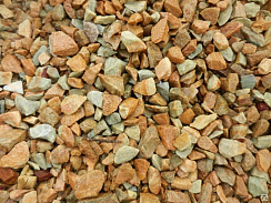 Kamenclub.ru: Щебень крошка желтый (ЗЛАТОЛИТ) фр. 3-5 мм.  купить в Костроме златолит золотистый, бежевый, желтый мрамор 12 000 руб/т   фото КАМЕНЬ КЛУБ