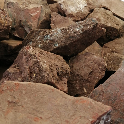 фото Яшма красная  (фр. 70-100 мм)  купить в Костроме в интернет-портале КАМЕНЬ КЛУБ