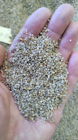 Кварцевый песок для площадок фр. 0,8 - 2 мм.  купить в Костроме фото Камень Клуб