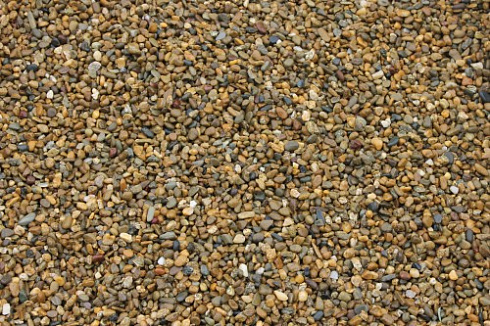 Kamenclub.ru: Галька окат (серо-желтая) фр.5-10 мм. купить  в Костроме галька речная рыжий, желтый, рыжий, серо-желтый речная окатанная галька декоративная 5000 руб/т   фото КАМЕНЬ КЛУБ