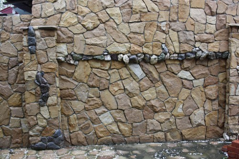 Kamenclub.ru: Песчаник колотый для облицовки (фр. 2-3 см)  купить в Костроме песчаник бежевый серый рыжий песчаник строительный 5000 руб/т   фото КАМЕНЬ КЛУБ