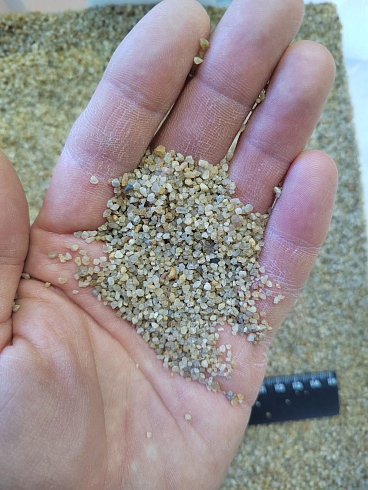 Кварцевый песок для площадок фр. 0,8 - 2 мм.  купить в Костроме фото Камень Клуб