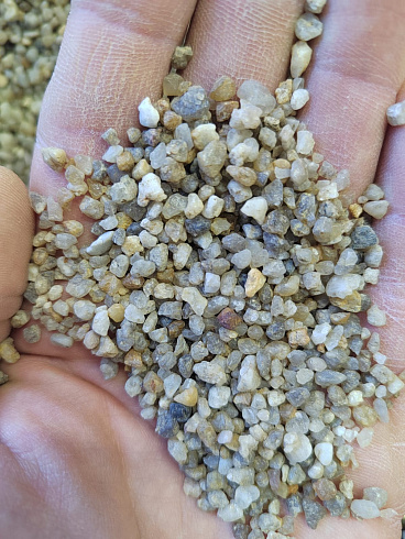 Кварцевый песок сухой фракцинированный фр. 1,6-4 мм.  купить в Костроме фото Камень Клуб