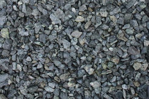 Kamenclub.ru: Щебень крошка зеленый (змеевик) фр. 3-5 мм  купить в Костроме камень змеевик зеленый, салатовый светло-зеленый мраморная каменная декоративная крошка 9000 руб/т   фото КАМЕНЬ КЛУБ