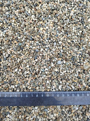 Kamenclub.ru: Галька речная окат (серая) фр.3-5 мм купить  в Костроме галька речная серая бежевый темно-серый окатанный речной камень округлый 9500 руб/т   фото КАМЕНЬ КЛУБ