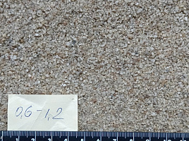 Кварцевый песок для площадок фр. 0,6-1,2 мм.  купить в Костроме фото Камень Клуб