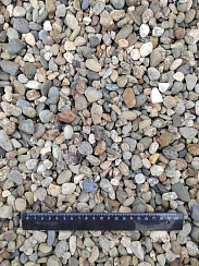 Kamenclub.ru: Галька речная окат (серая) фр.10-20 мм купить  в Костроме галька речная серая, серый, темно-серый, светло-серый, коричневый ландшафтная декоративная речная окатанная округлая галька 5000 руб/т   фото КАМЕНЬ КЛУБ